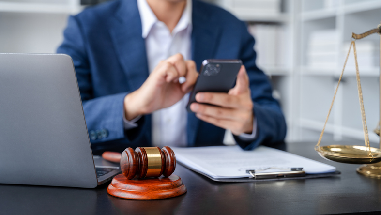Lawyer calling a client - How often should I hear from my personal injury attorney